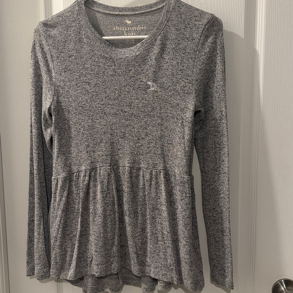 Abercrombie Kids Heather Gray Long Sleeve Top - Picture 4 of 4